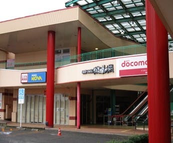 【フレスポ御所野】キッチンカー利用が可能なC棟エスカレーター前駐車場