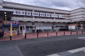 【ミスターマックス 熊本インター店】宝くじ横 販促プロモーションや物販用途に最適な総合ディスカウントストアの催事イベントスペース