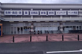 【ミスターマックス 熊本インター店】宝くじ横 販促プロモーションや物販用途に最適な総合ディスカウントストアの催事イベントスペース