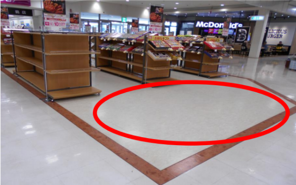 【イオン 八街店】各種プロモーションや物販、食物販のポップアップに最適な中央入口そばのイベントスペースの画像2