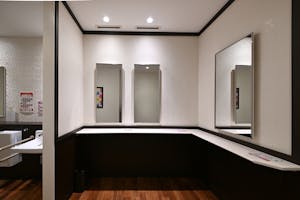 【イオンモール長久手】モール内広告 化粧室(全館)パウダールーム(2F)