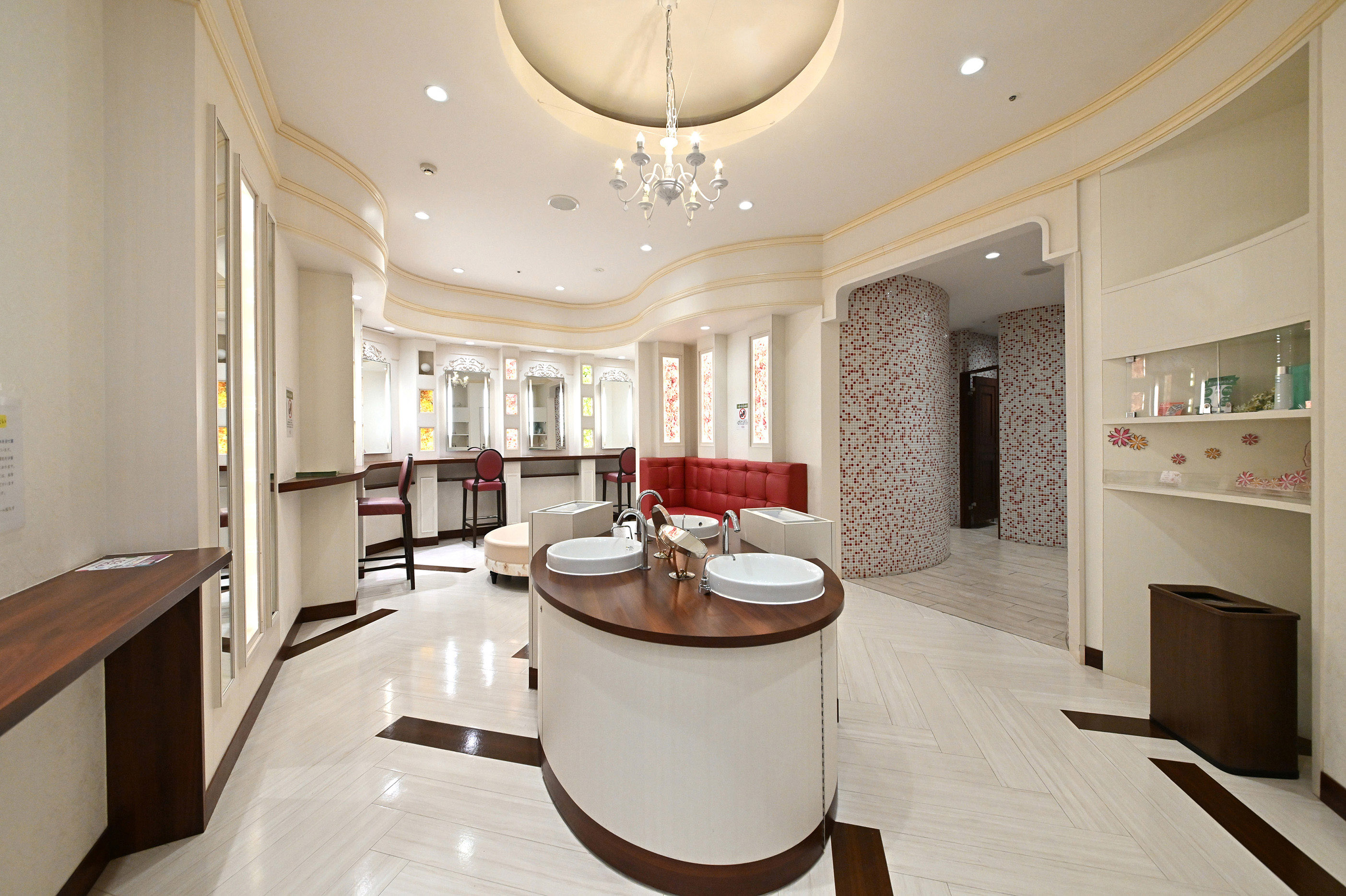 【イオンモール長久手】モール内広告　化粧室（全館）パウダールーム（2F）