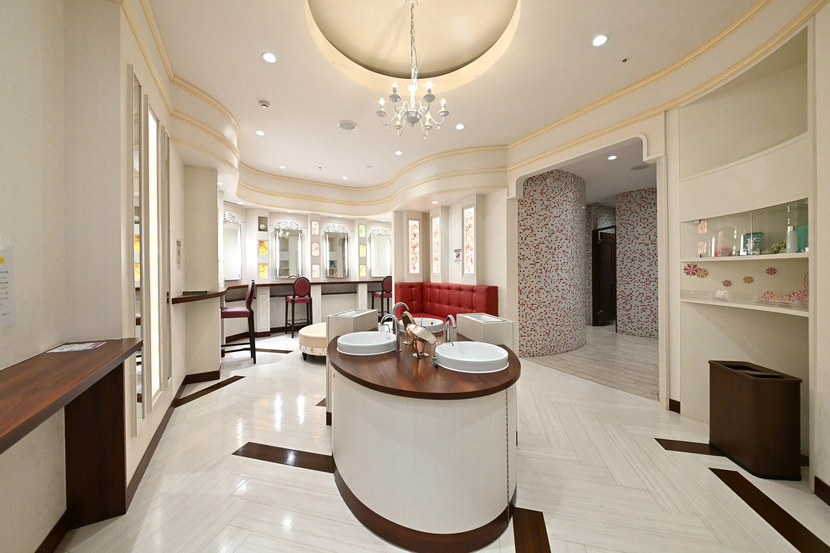 【イオンモール長久手】モール内広告 化粧室(全館)パウダールーム(2F)