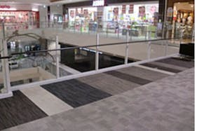 【イオンモール甲府昭和】ほたる南ブリッジ(3F)