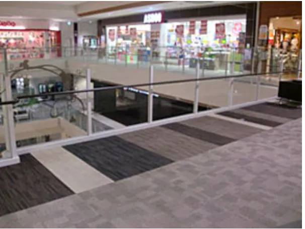 【イオンモール甲府昭和】ほたる南ブリッジ（3F）