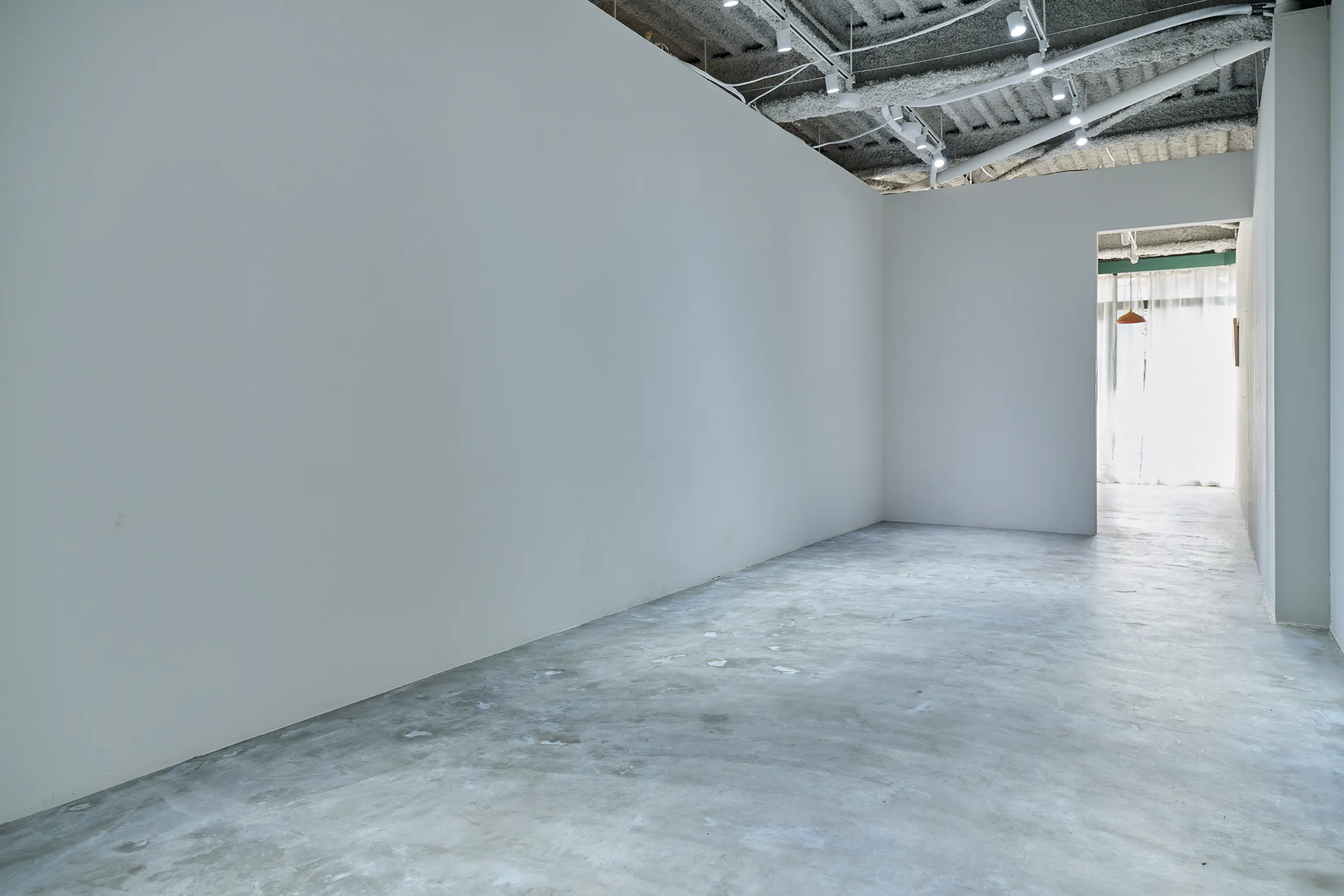 【千駄ヶ谷駅4分】展示会・POPUP・ワークショップに最適な店舗奥に広がる静謐な隠れ家スペース