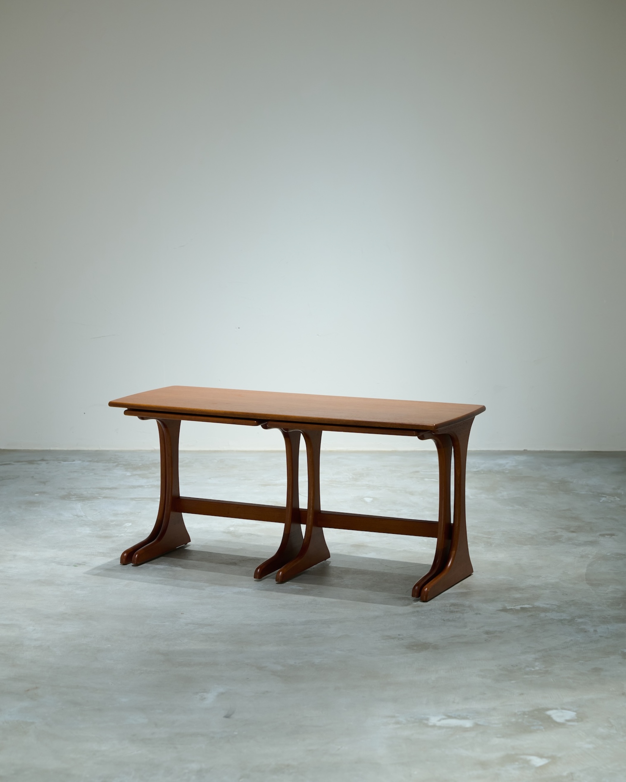 無料　低めテーブルセット