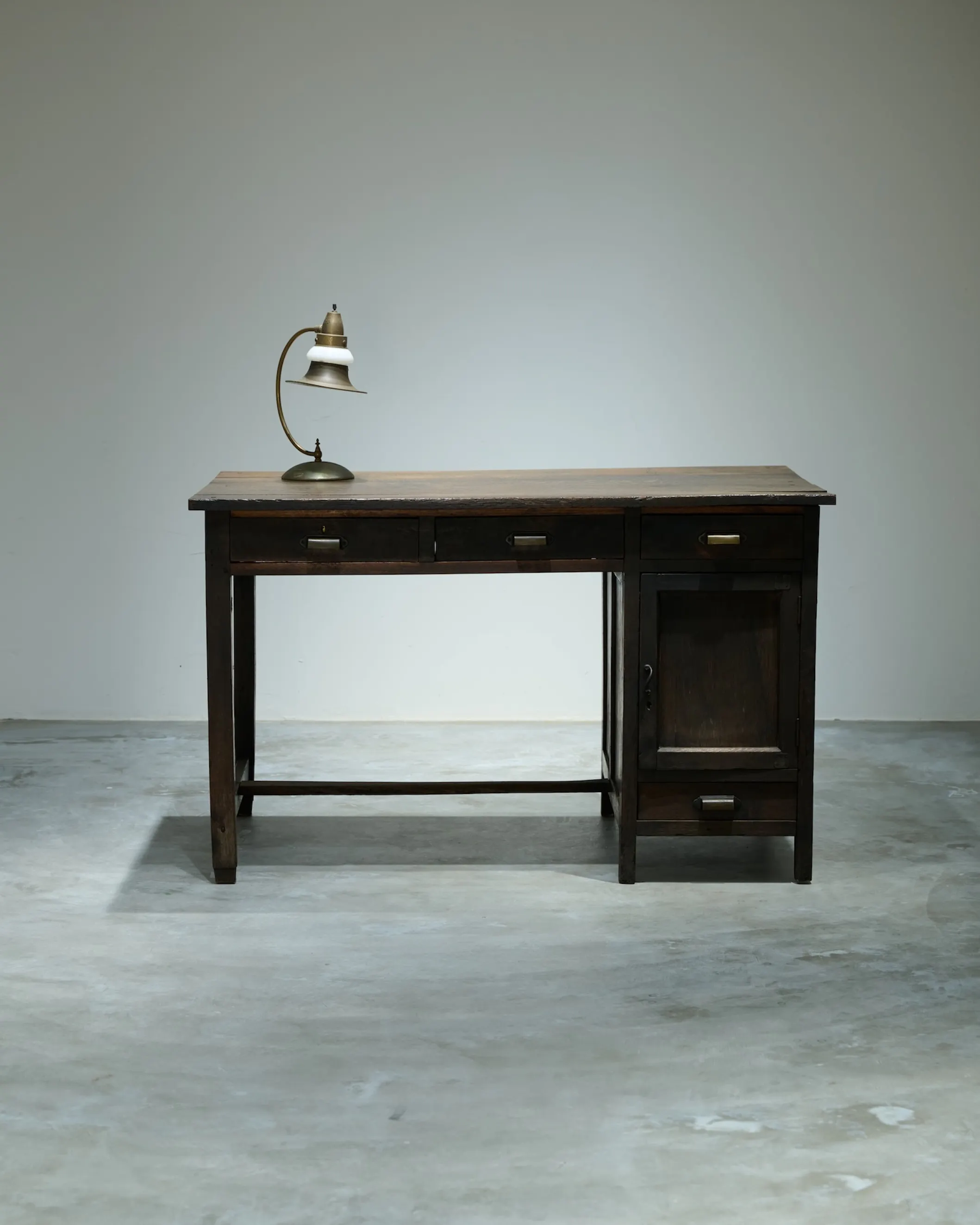 【千駄ヶ谷駅4分】展示会・POPUP・ワークショップに最適な店舗奥に広がる静謐な隠れ家スペース