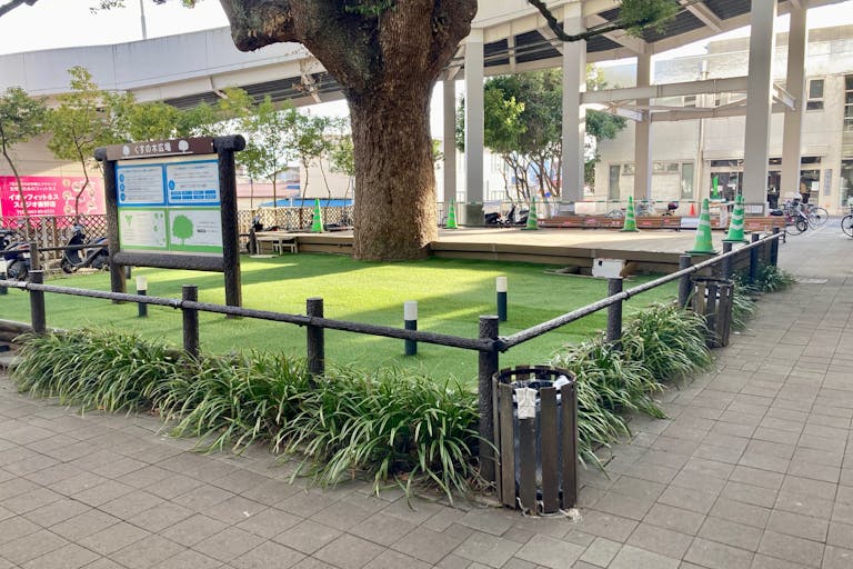 【イオン秦野】プロモーションや体験型のイベントに最適な地域密着型のショッピングセンター出入り口近くの屋外イベントスペースの画像2