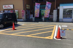 【ダイナム日向店ゆったり館】キッチンカー出店やプロモーションイベントに最適なアミューズメント施設のイベントスペース