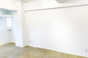 【北参道駅5分】アパレルのポップアップストアや展示会、撮影に最適な自然光が差し込む時間貸しも可能な隠れ家イベントスペース