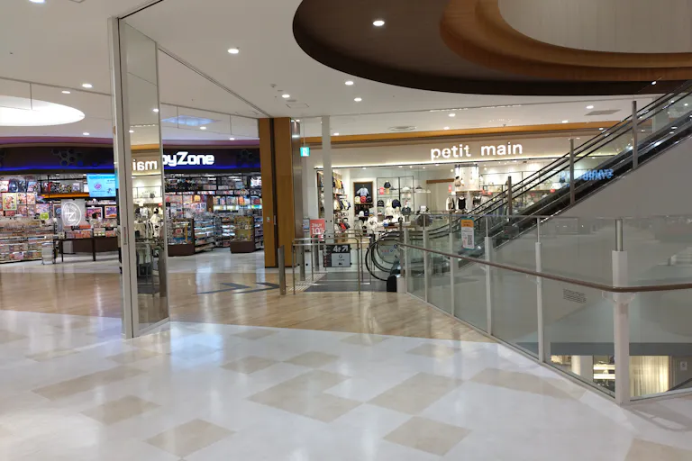 【イオンモール広島府中】3階 サウスコートの画像1