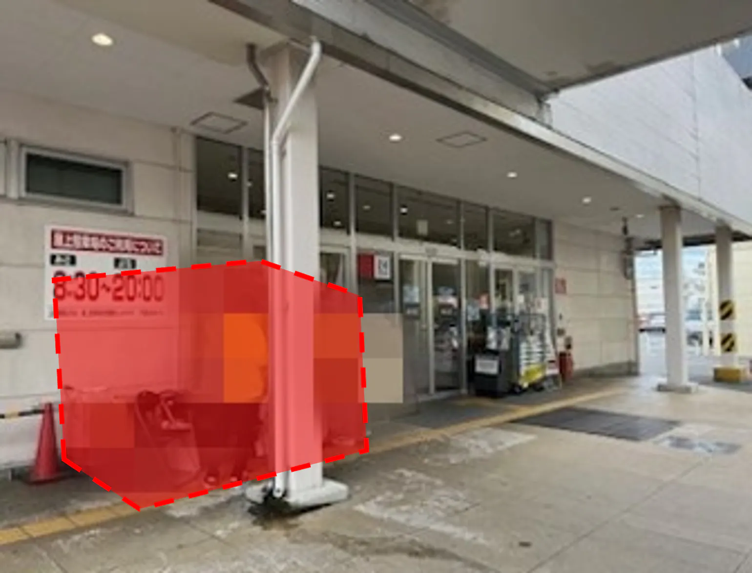 【西友　下鳥羽店】店頭（軒先）　プロモーション用途、物販、食物販のポップアップストアに最適なスーパー屋外軒先の催事イベントスペース
