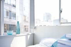 【赤羽橋駅4分】〔天井高4m×2面採光〕自然光×コンクリが生み出すデザイン空間