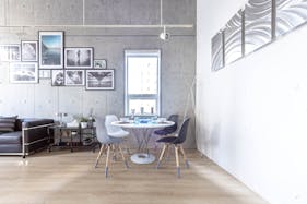 【赤羽橋駅4分】〔天井高4m×2面採光〕自然光×コンクリが生み出すデザイン空間