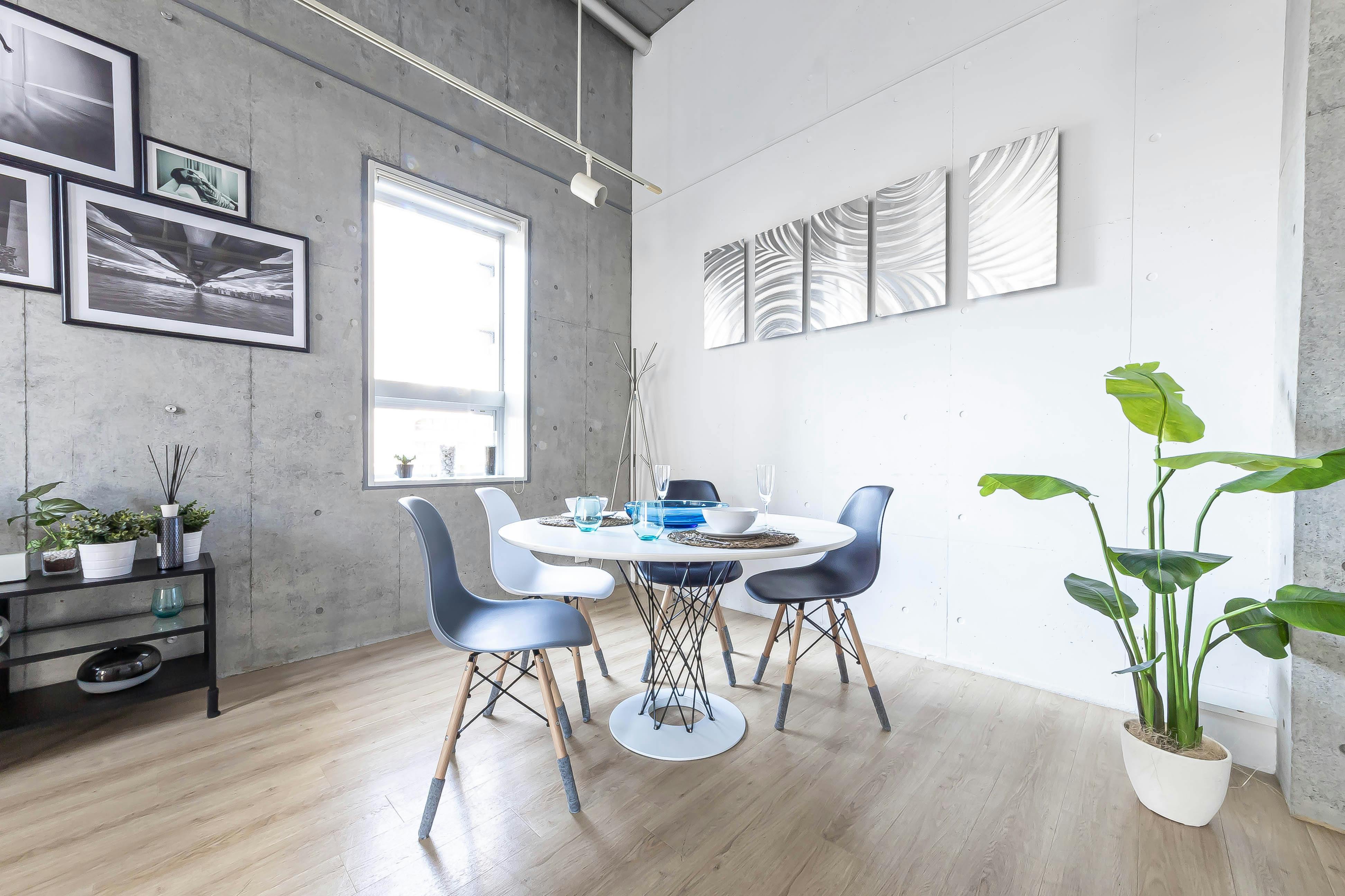 【赤羽橋駅4分】〔天井高4m×2面採光〕自然光×コンクリが生み出すデザイン空間