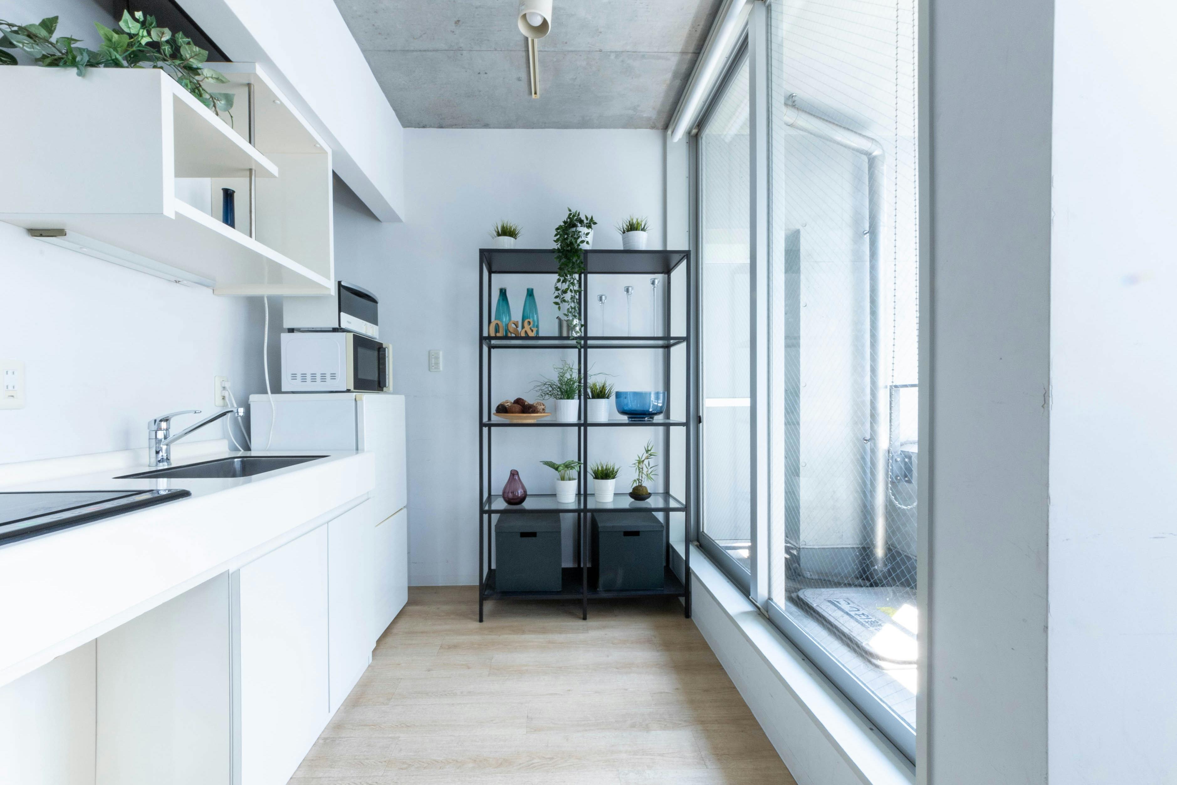 【赤羽橋駅4分】〔天井高4m×2面採光〕自然光×コンクリが生み出すデザイン空間