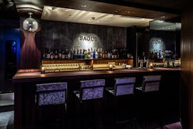 【新宿駅5分】雑誌・モデルの撮影やロケに活用できるムーディーな照明が特徴的な撮影用スペース