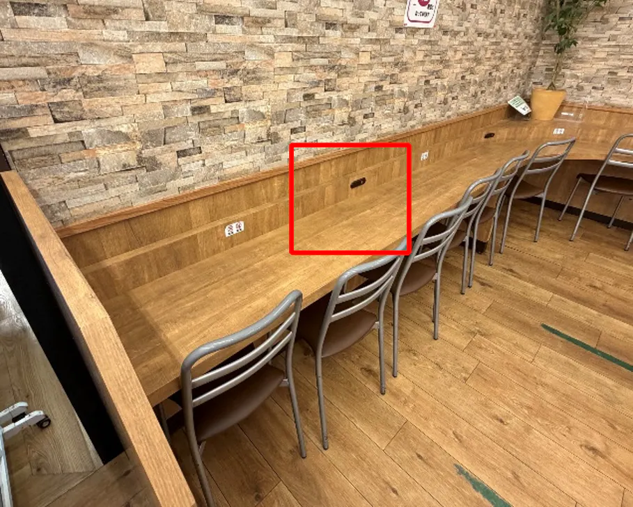 【イオンスタイル本荘】南側入り口（イートイン側） 販促プロモーションに最適なスーパー店内催事イベントスペース