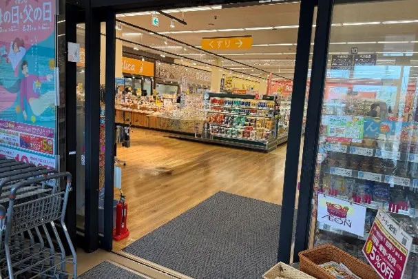 【イオンスタイル本荘】南側入り口(イートイン側) 販促プロモーションに最適なスーパー店内催事イベントスペース