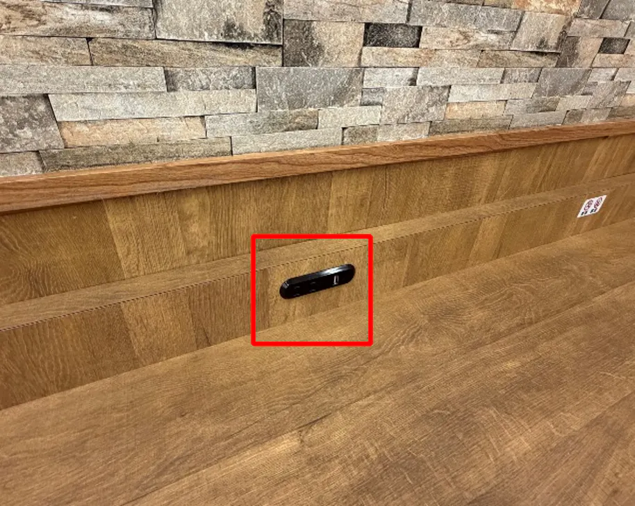 【イオンスタイル本荘】南側入り口(イートイン側) 販促プロモーションに最適なスーパー店内催事イベントスペース