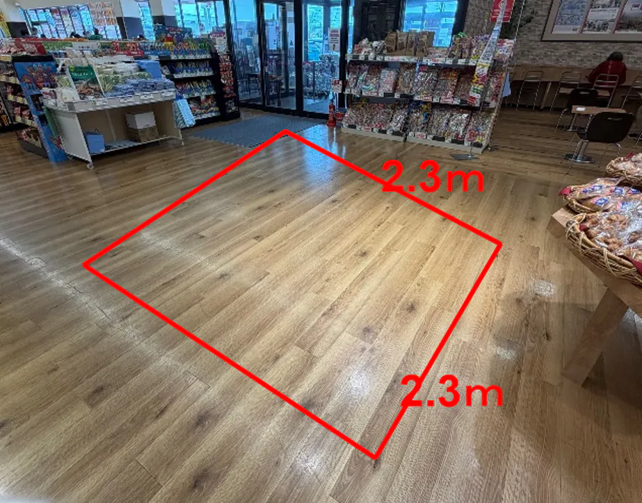 【イオンスタイル本荘】南側入り口（イートイン側） 販促プロモーションに最適なスーパー店内催事イベントスペースの画像