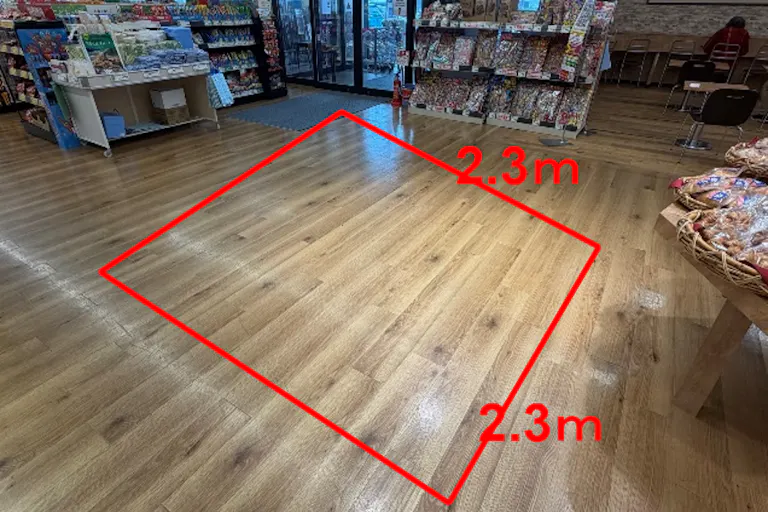 【イオンスタイル本荘】南側入り口(イートイン側) 販促プロモーションに最適なスーパー店内催事イベントスペースの画像1