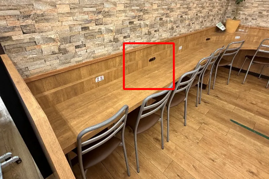 【イオンスタイル本荘】南側入り口(イートイン側) 販促プロモーションに最適なスーパー店内催事イベントスペース