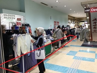 【大森駅前ビル】個包装の食物販やアパレルの販売に最適な大型スーパー入居の駅チカ商業施設の正面入口に置するイベントスペース(16㎡)の画像6