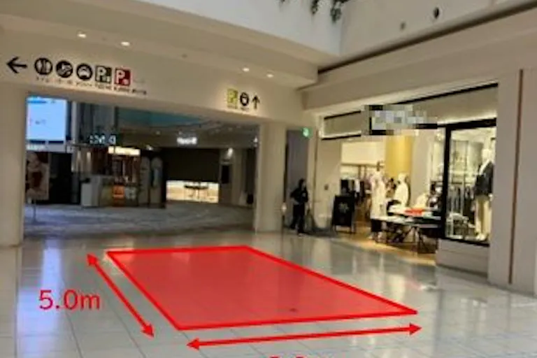【ららぽーと横浜】1階 ノースストレート①の画像1