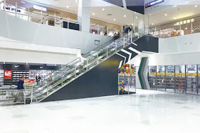 【イオンモール津南】みなみの広場