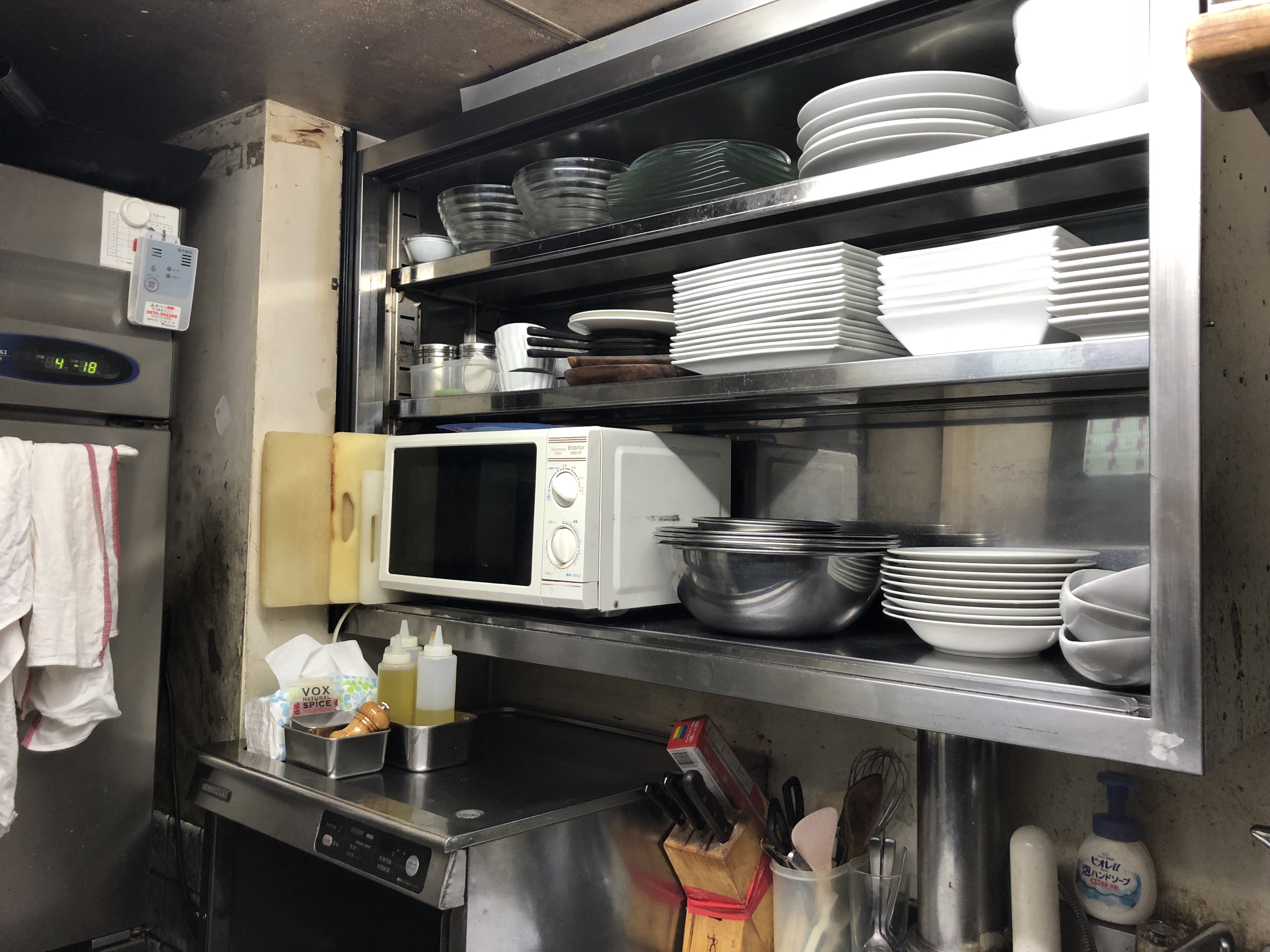 食器類も豊富にご用意がございます