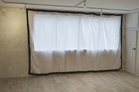 【芝公園駅2分】展示会やポップアップストアに最適な白壁・駅徒歩2分の好アクセスのスペース