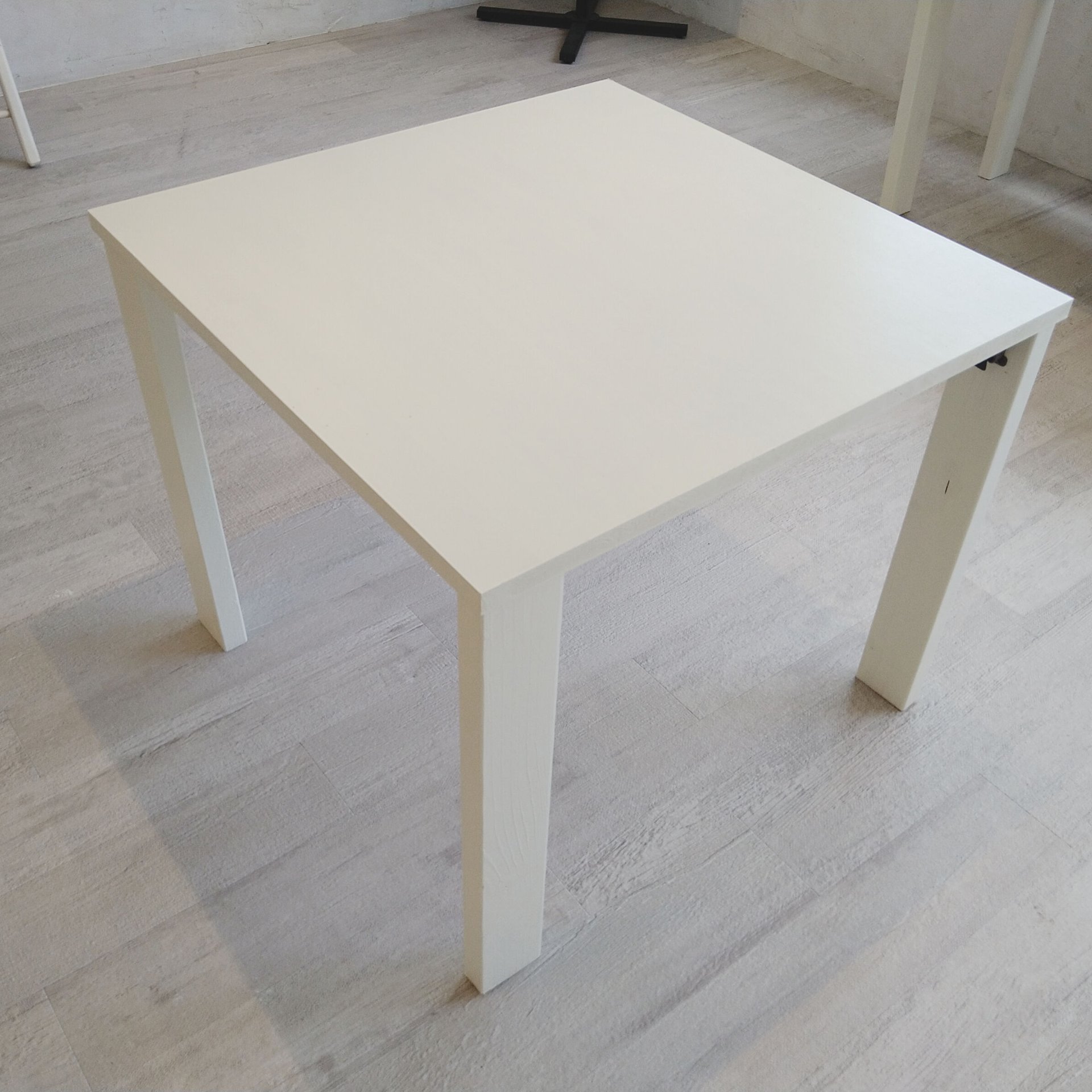 【芝公園駅2分】展示会やポップアップストアに最適な白壁・駅徒歩2分の好アクセスのスペース