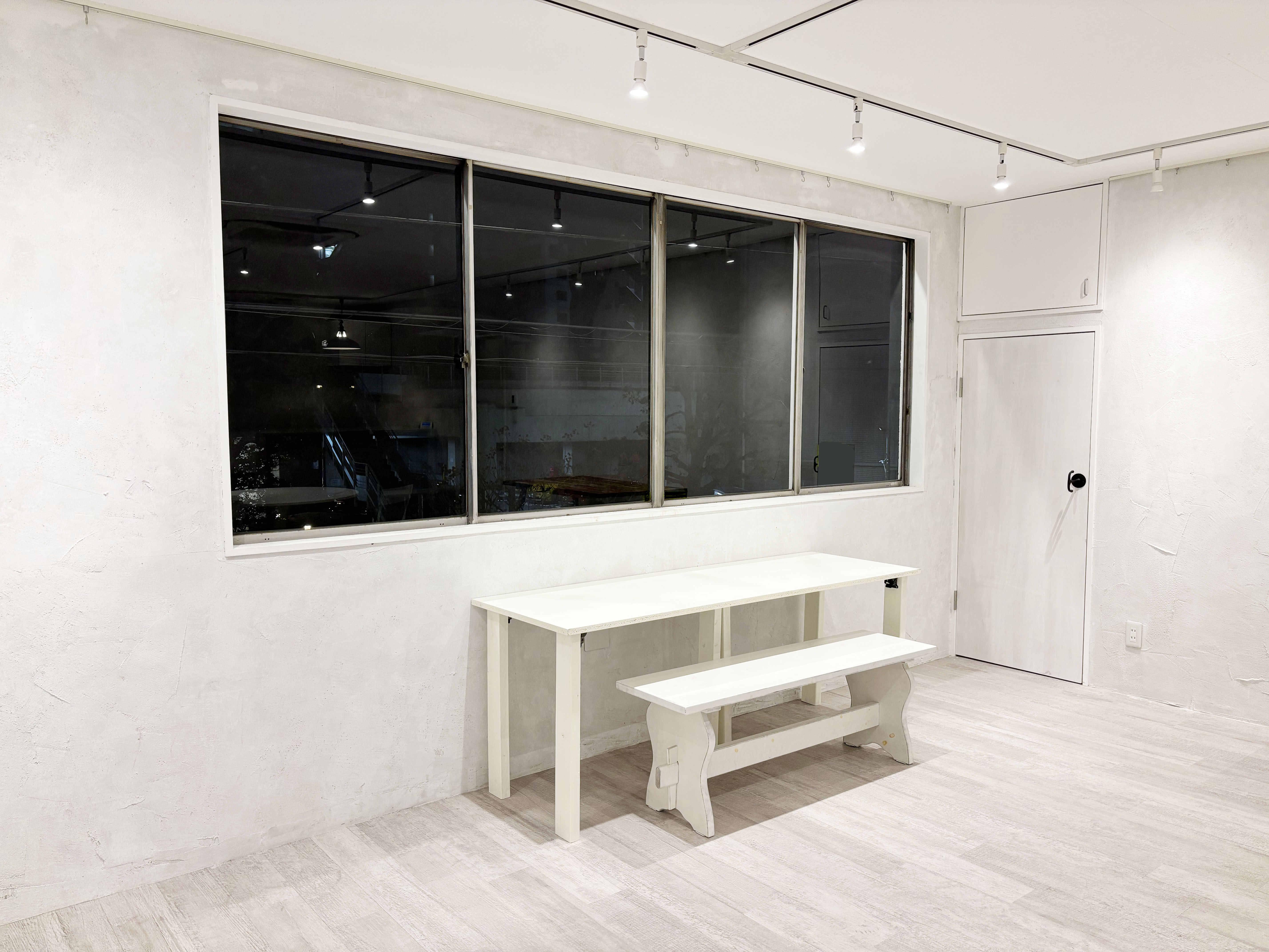 【芝公園駅2分】展示会やポップアップストアに最適な白壁・駅徒歩2分の好アクセスのスペース