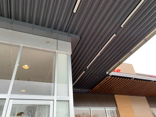 【イオンタウン東習志野】キッチンカー出店に最適な出入口横の屋外イベントスペース