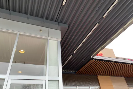 【イオンタウン東習志野】キッチンカー出店に最適な出入口横の屋外イベントスペース