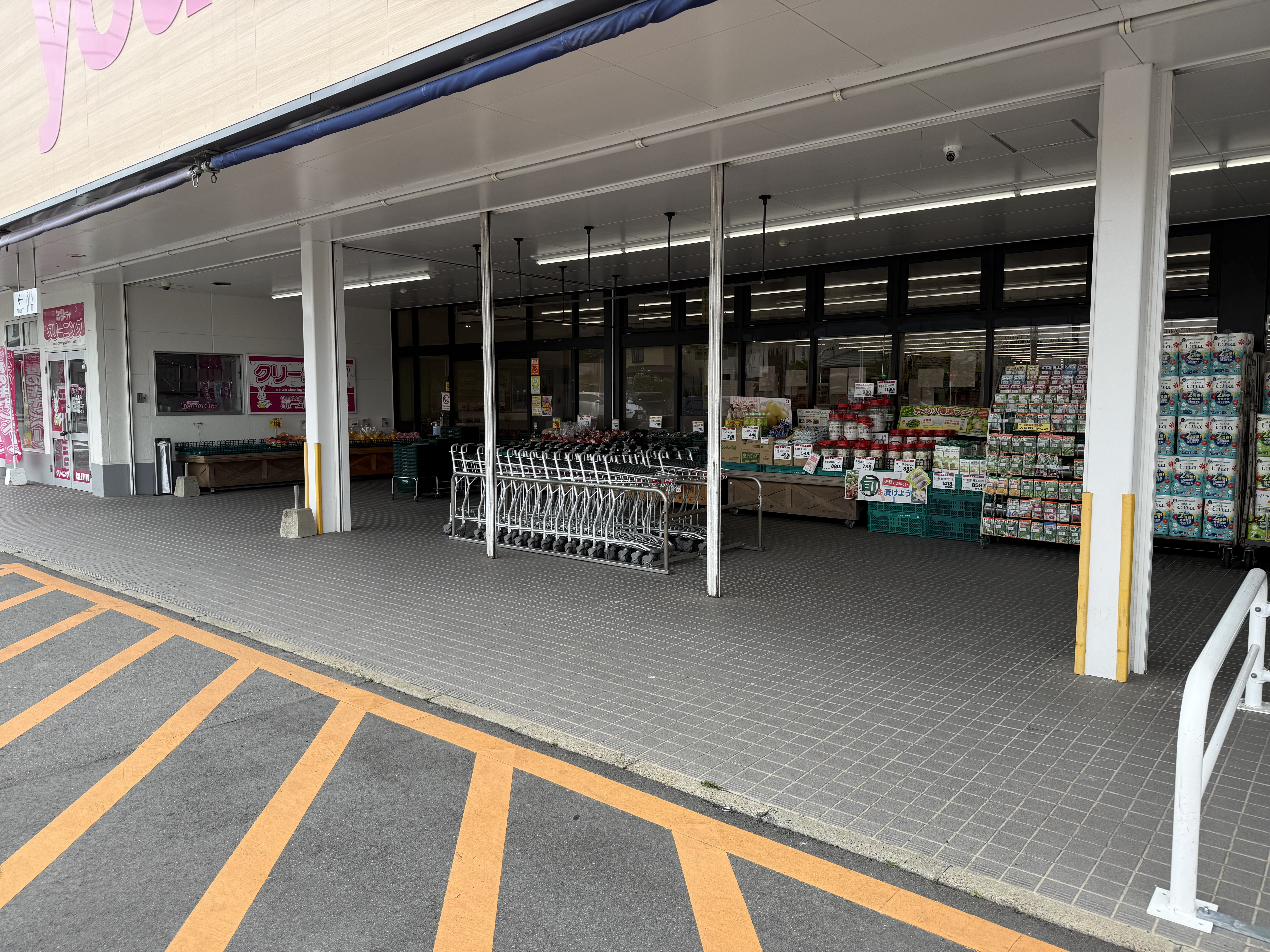 【ゆめマート 上津】屋外軒先　キッチンカーや物販におすすめな催事イベントスペース