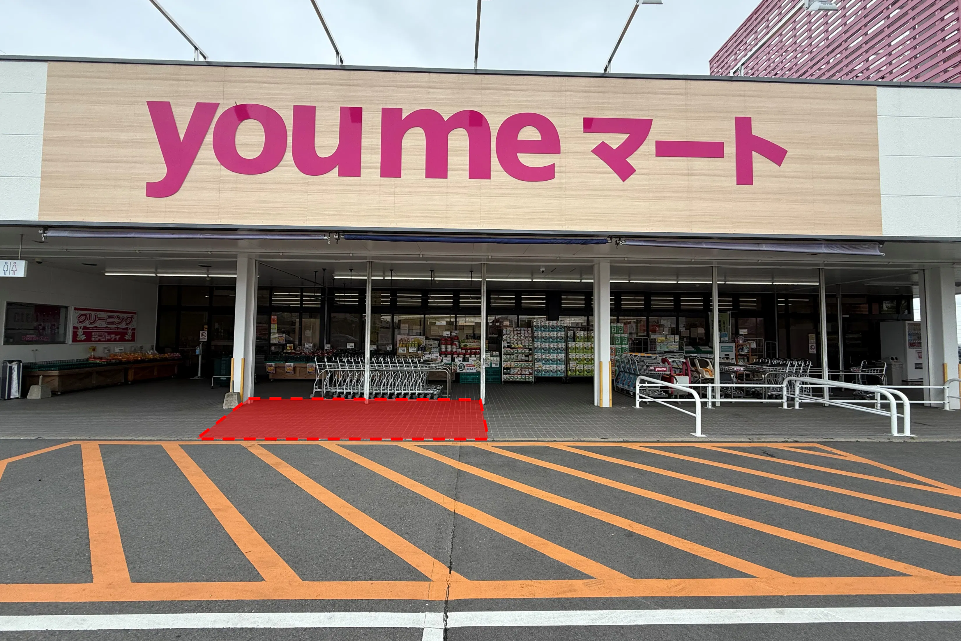 【ゆめマート 上津】屋外軒先 キッチンカーや物販におすすめな催事イベントスペース