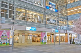 【相模大野ステーションスクエア】相模大野ステーションスクエアA館3階花屋前