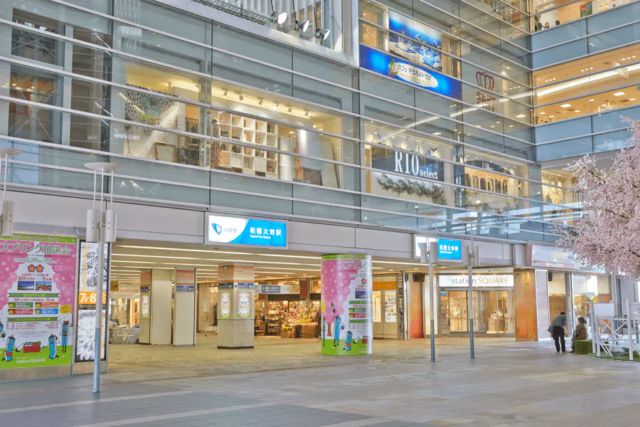 【相模大野ステーションスクエア】相模大野ステーションスクエアA館3階花屋前の画像