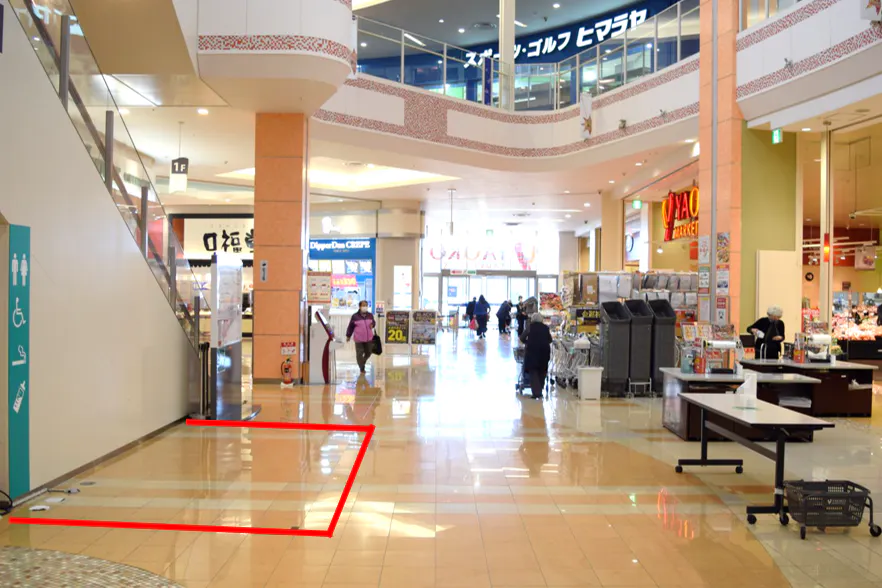 【ユニモちはら台】プロモーションやポップアップストアに最適な地域密着型ショッピングセンター内1階にある人通りが非常に多いヤオコー前のイベントスペース