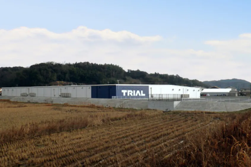 【スーパーセンタートライアル雲南店】平日歓迎 食物販の出店が可能な屋外スペース(キッチンカー・テント)