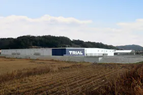 【スーパーセンタートライアル雲南店】平日歓迎 食物販の出店が可能な屋外スペース(キッチンカー・テント)