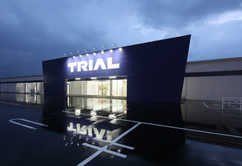 【スーパーセンタートライアル雲南店】平日歓迎　食物販の出店が可能な屋外スペース（キッチンカー・テント）