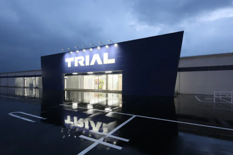 【スーパーセンタートライアル雲南店】平日歓迎 食物販の出店が可能な屋外スペース(キッチンカー・テント)の画像3