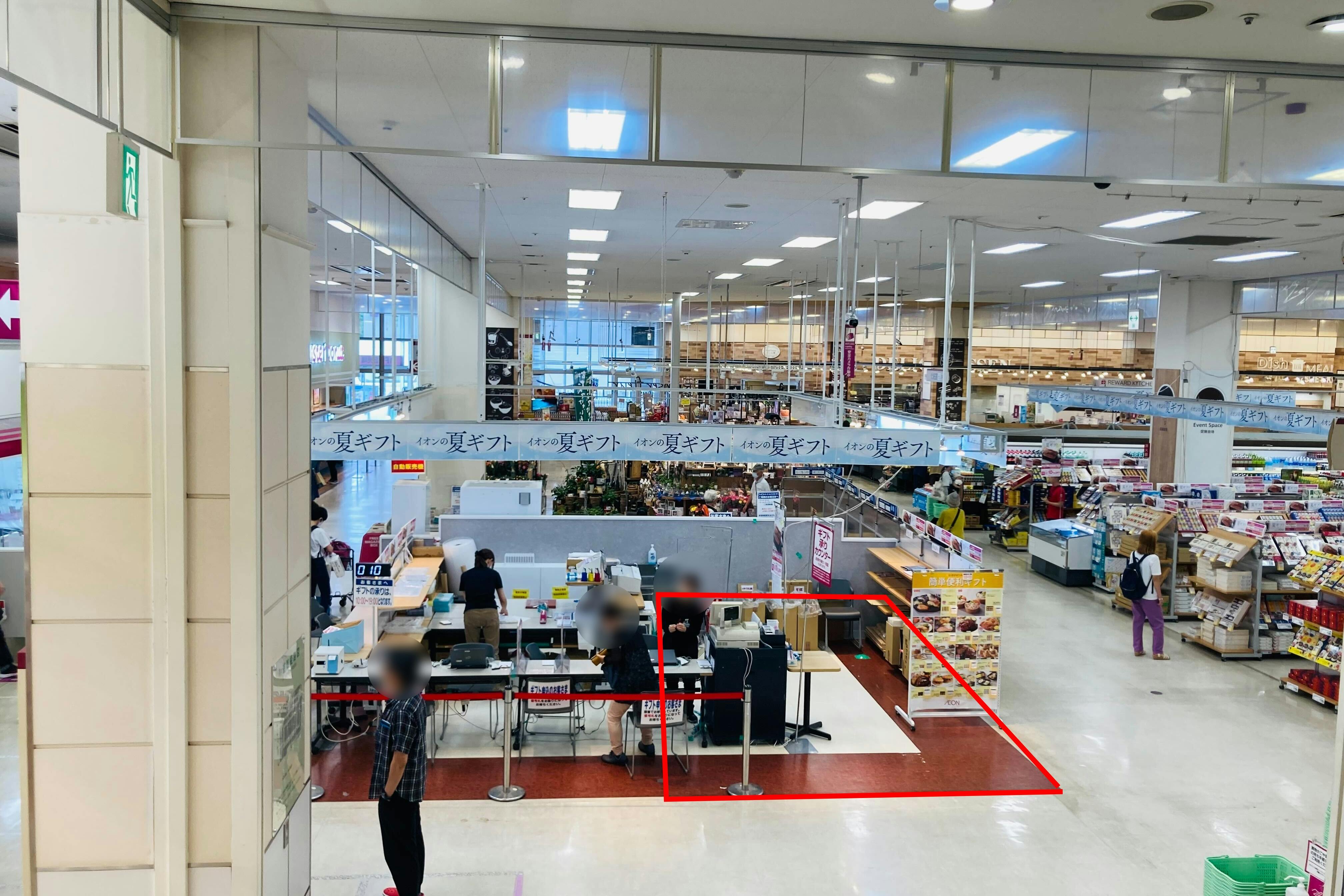 【イオン仙台幸町店】物販や食物販、各種プロモーションイベントに最適な施設1階エスカレーター前にある視認性の良いイベントスペース