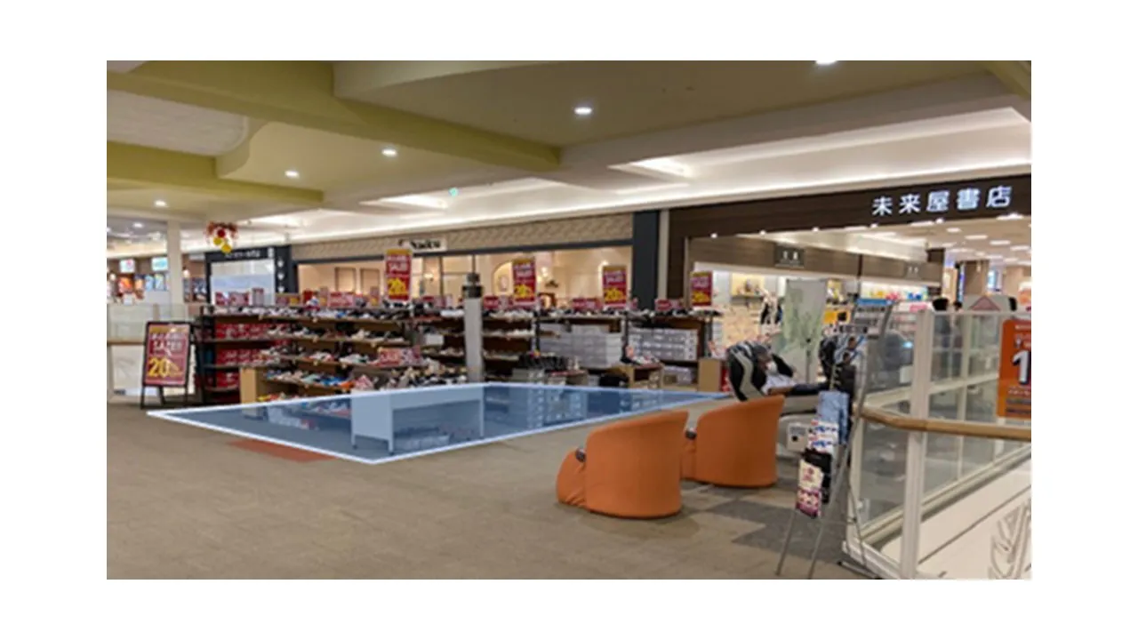 【イオンモール下妻*】2F未来屋書店前ブリッジの画像