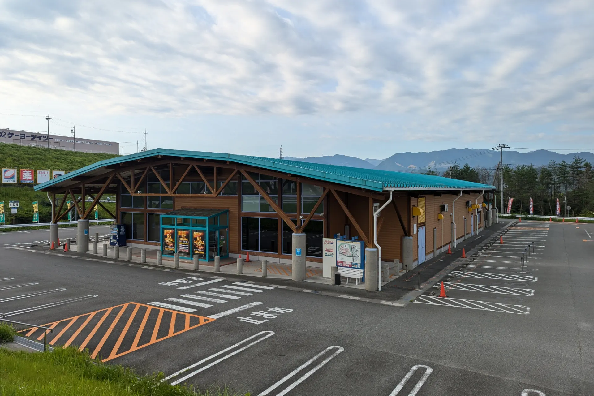 【ダイナム和歌山橋本店】物販や喫煙具等のプロモーションイベントでの出店に最適なアミューズメント施設のイベントスペース