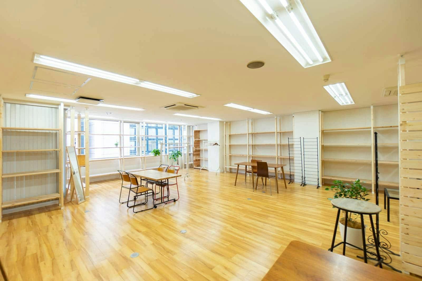【心斎橋駅3分】展示会やワークショップに最適な充実の設備が整うイベントスペース(ギャラリースペースA)